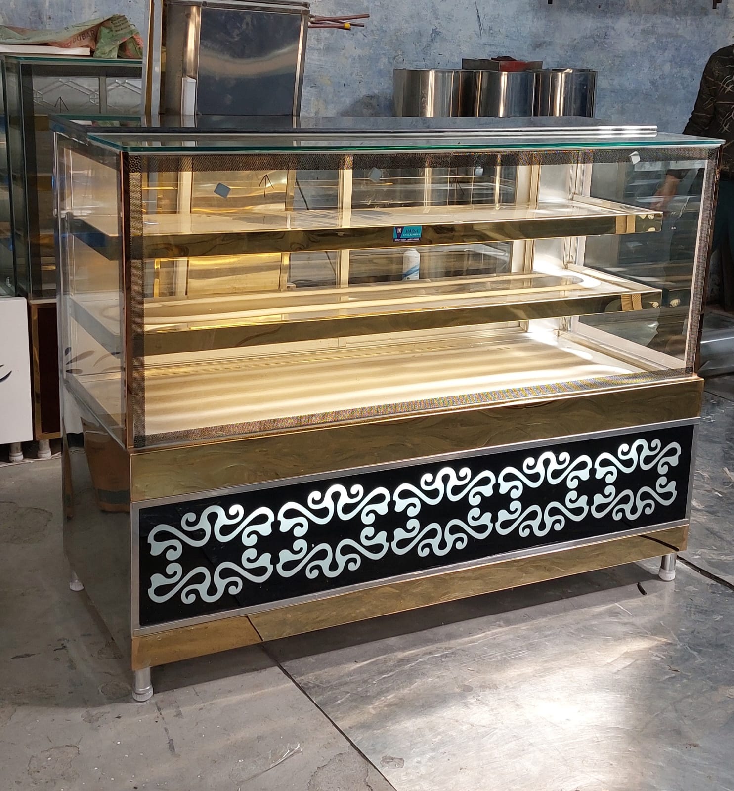 Display Counter Manufacturer and Dealer in Delhi NCR